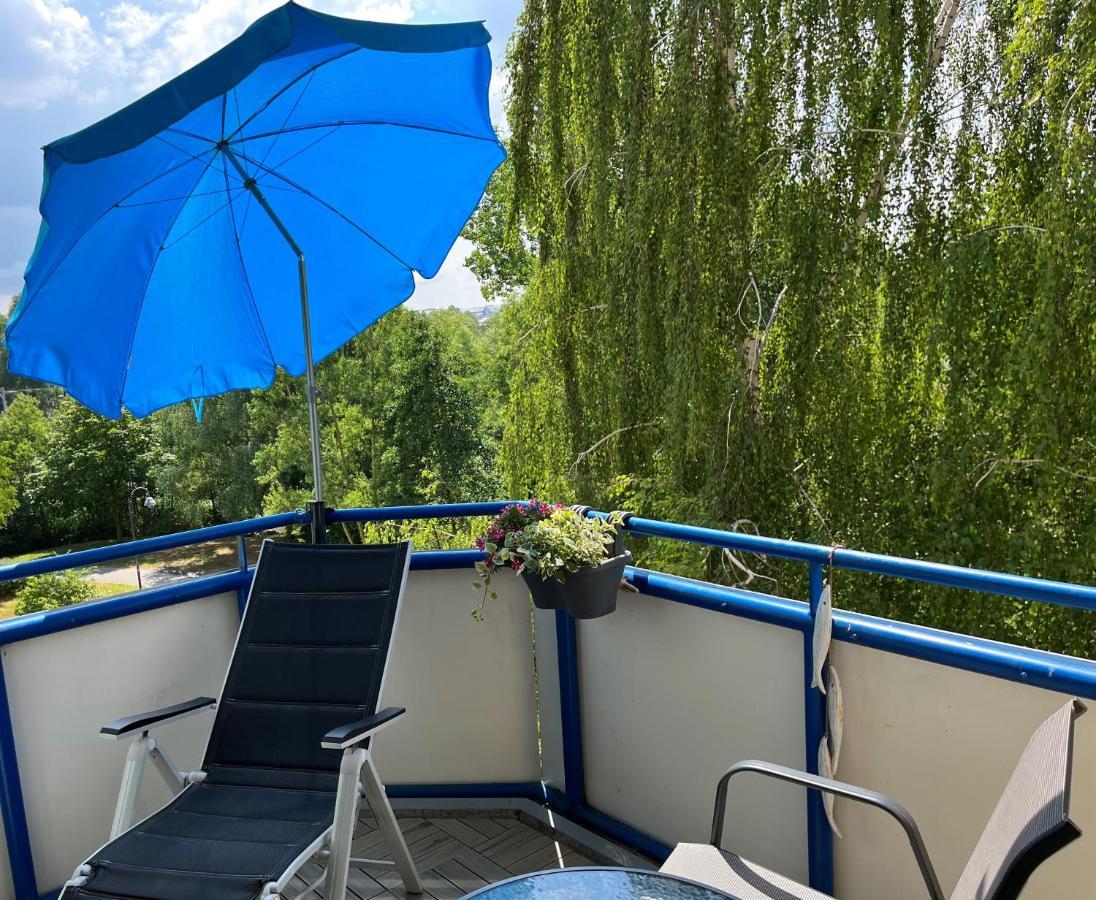 Aquamarin - Charmantes Appartement Mit Balkon Rostock Exterior photo